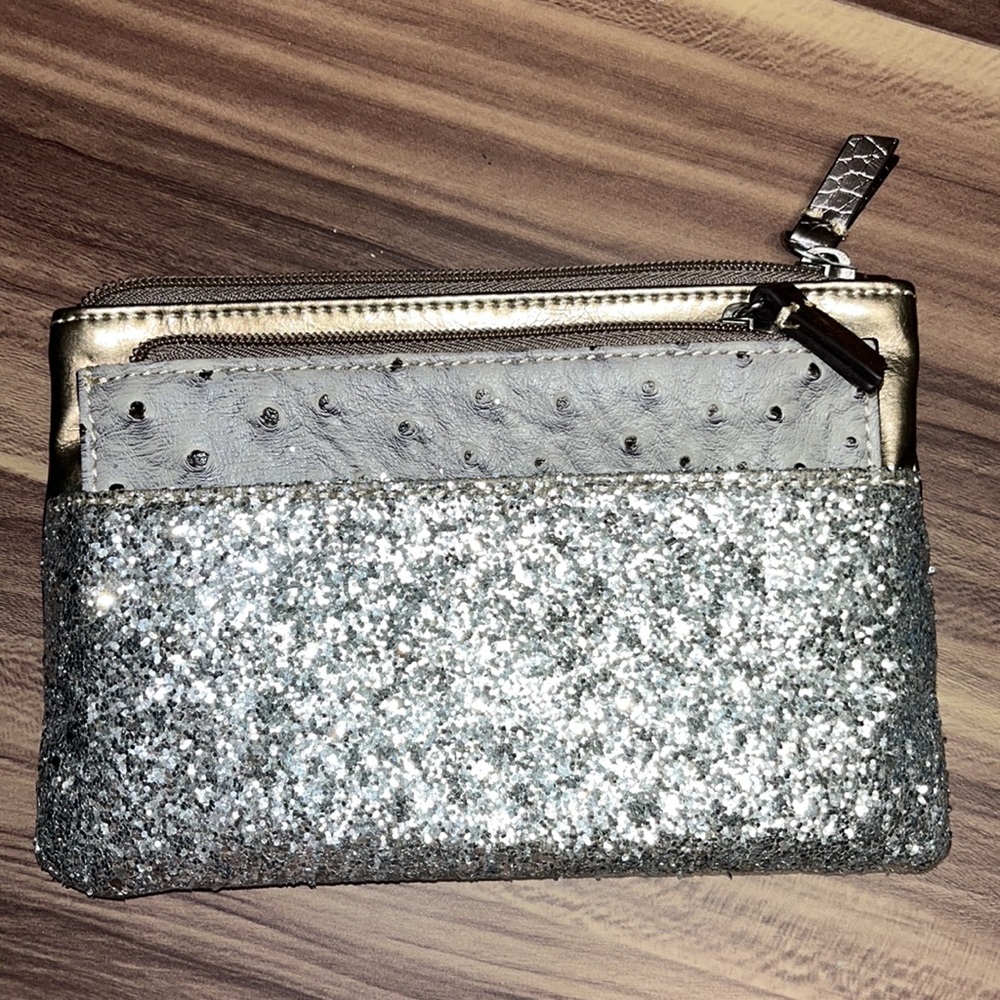 Ann Taylor Loft clutch bag is silver with glitter. - Picture 4 of 9